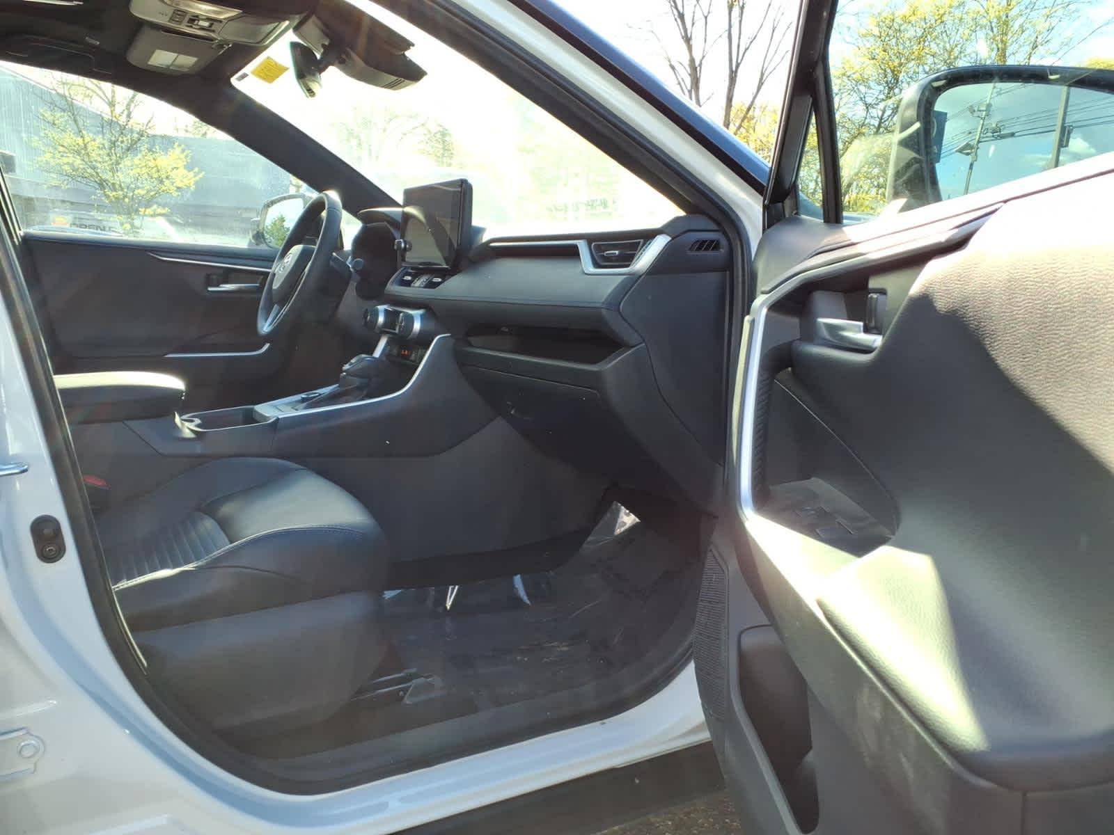 2025 Toyota RAV4 Hybrid XSE AWD