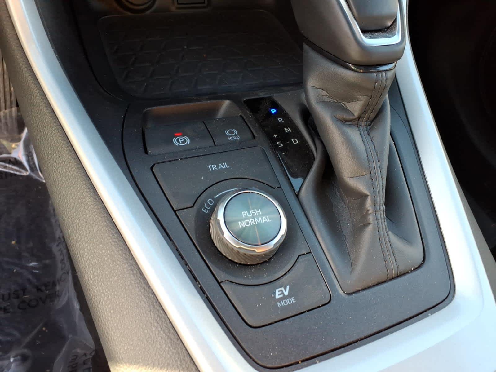 2025 Toyota RAV4 Hybrid XSE AWD