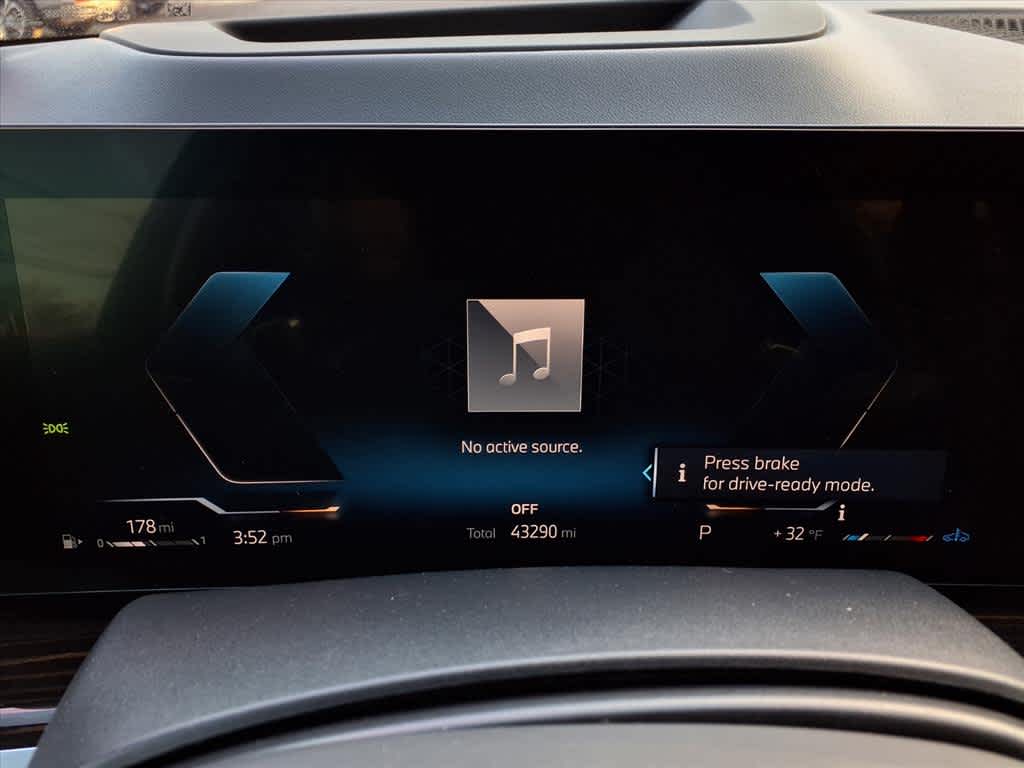 2024 BMW X7 xDrive40i Sports Activity Vehicle