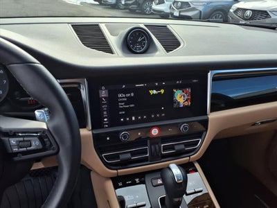 2024 Porsche Macan AWD