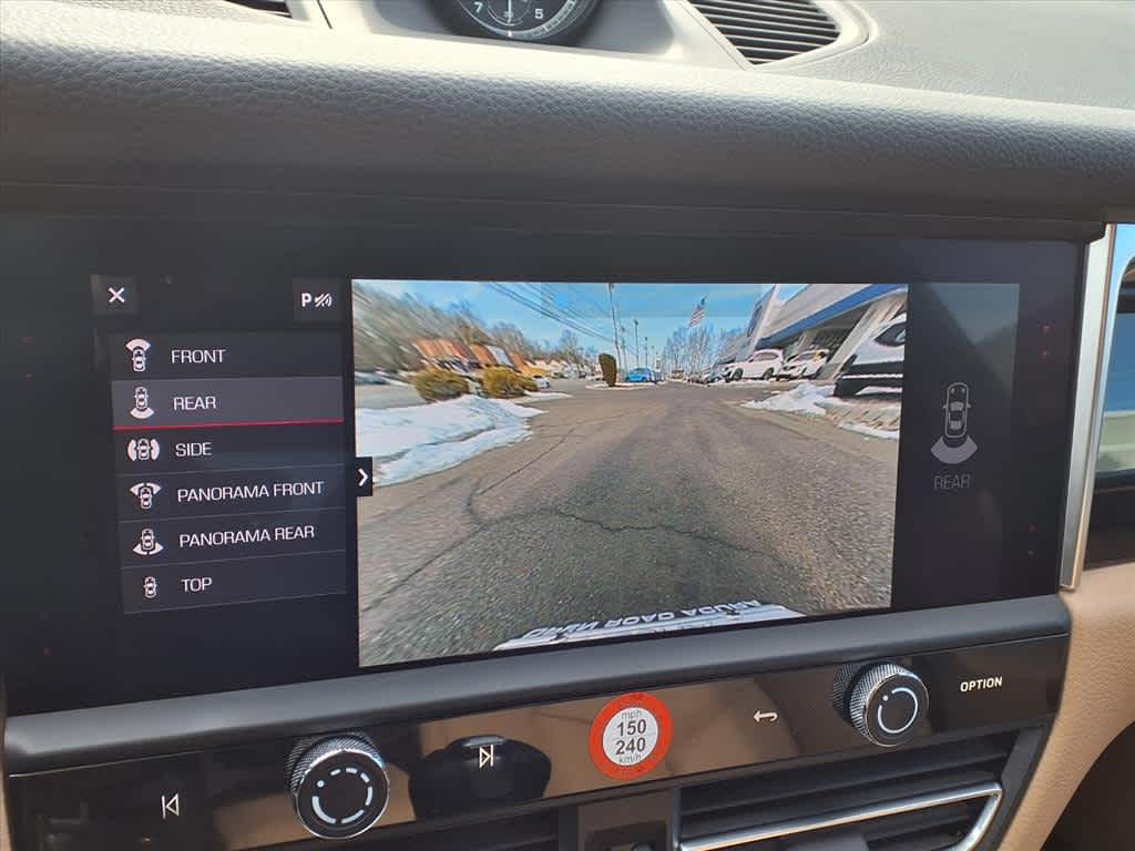 2024 Porsche Macan AWD