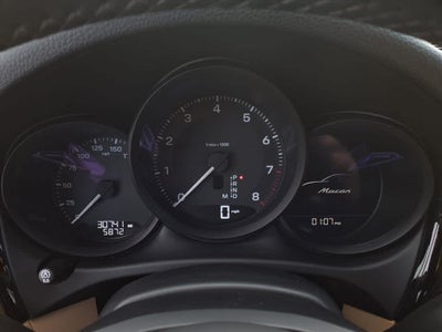 2024 Porsche Macan AWD