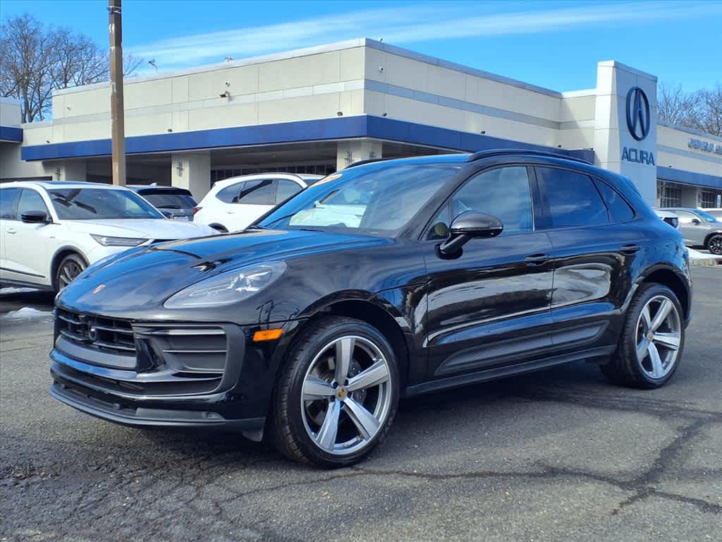 2024 Porsche Macan AWD